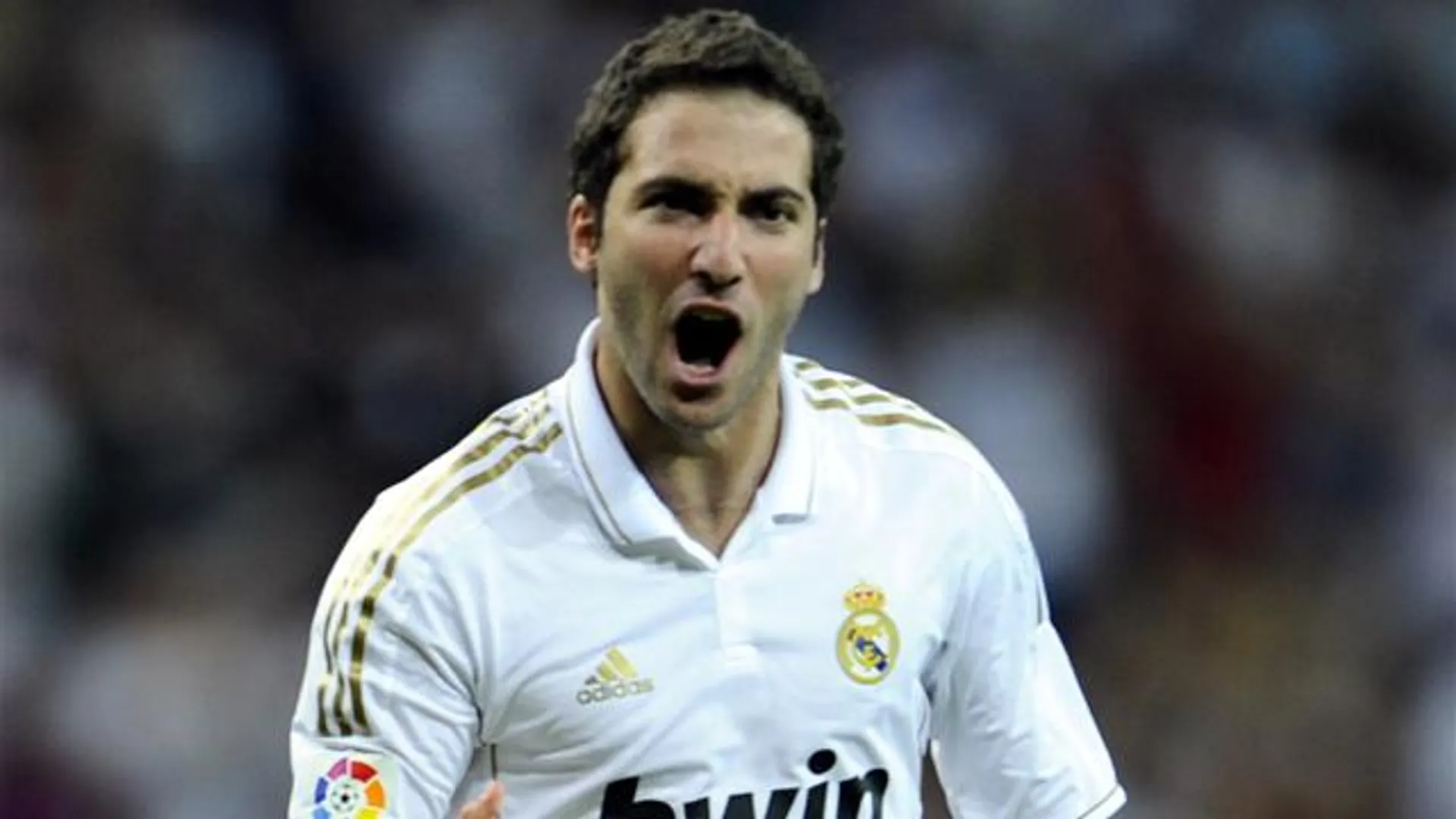 Капитал - Игуаин перешел в «Наполи»