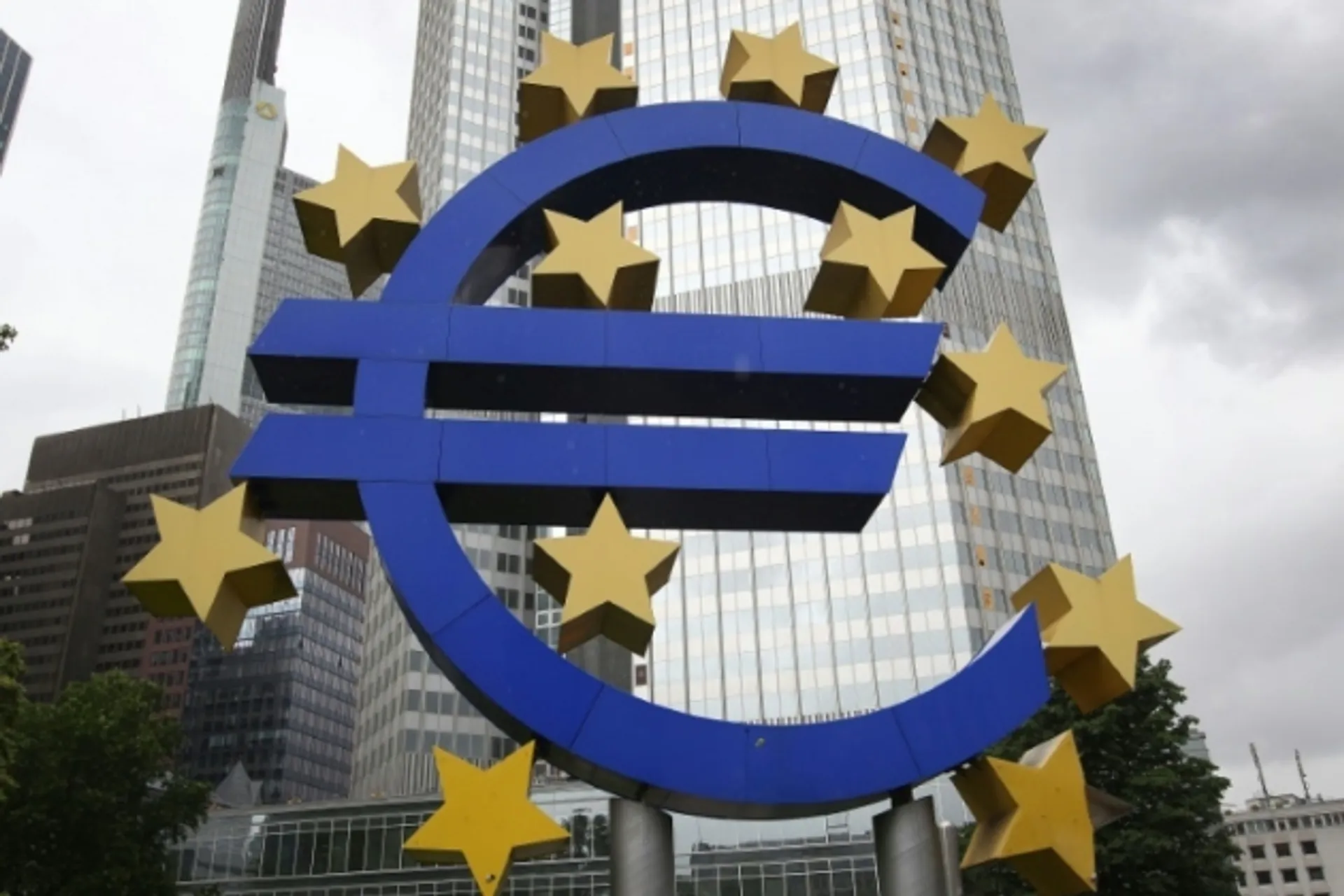Капитал - ЕЦБ сохранил процентную ставку по кредитам на нулевом уровне