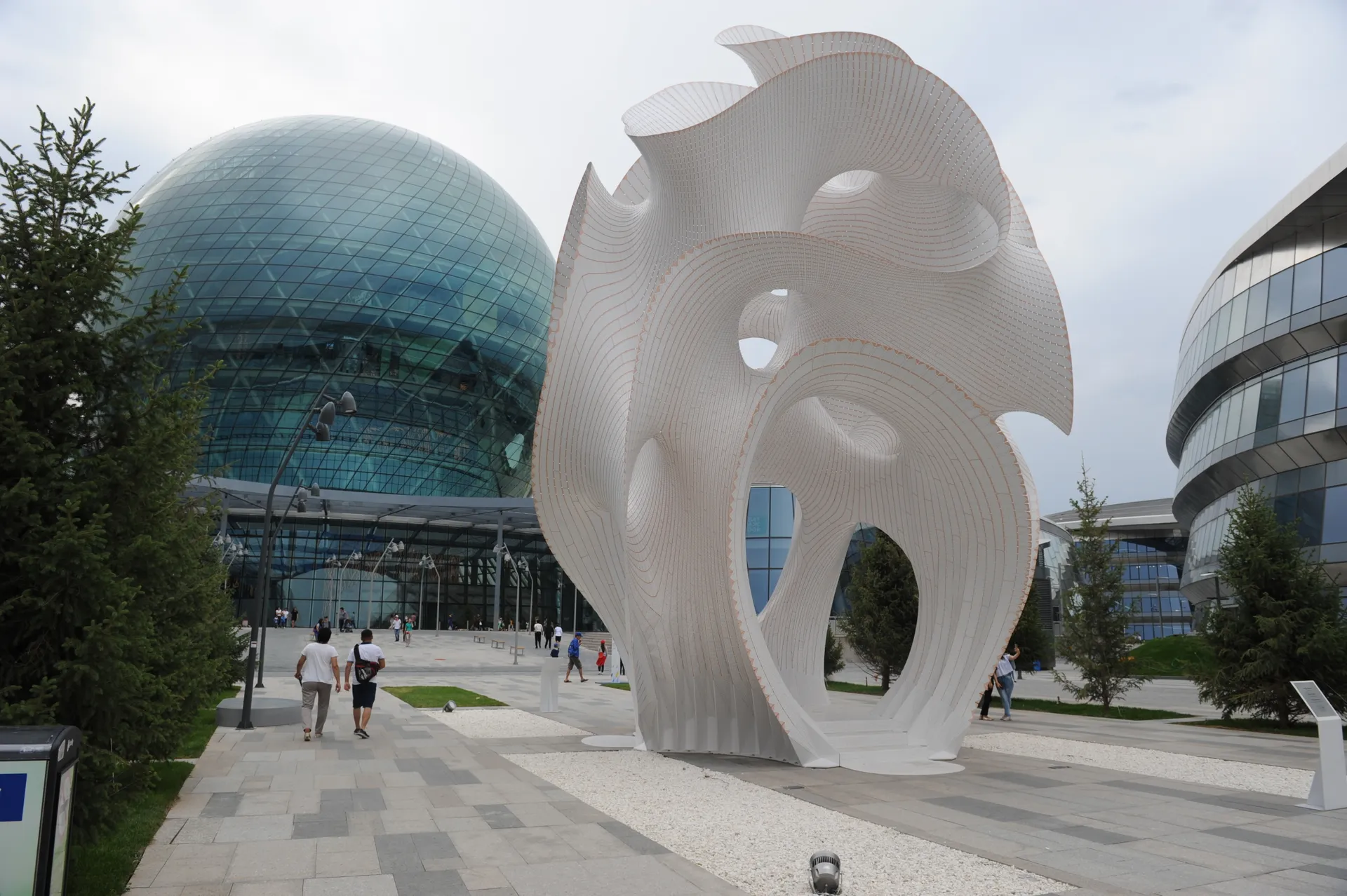 Капитал - Жизнь объектов ЭКСПО после завершения выставки