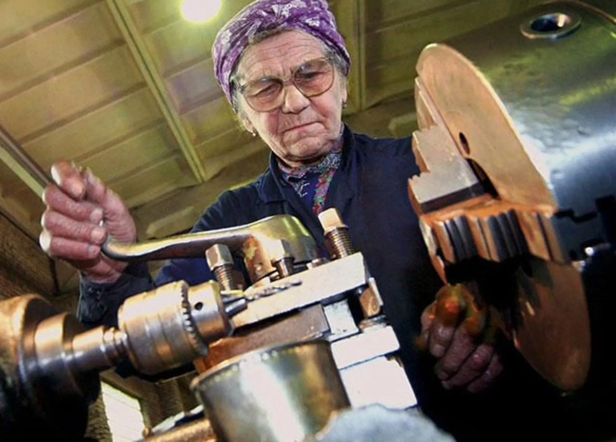 Работодателям запретят сокращать сотрудников перед пенсией - Image Kapital.kz