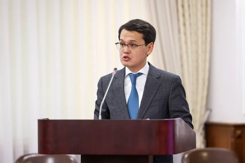 Капитал - Более 400 тысяч первоклассников планируют обеспечить планшетами