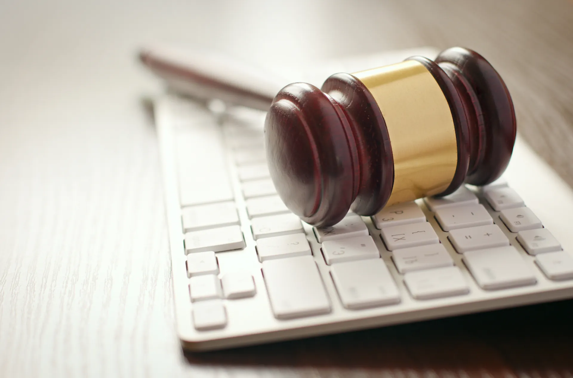 Капитал - Самрук-Казына продаст 13 активов через электронный аукцион