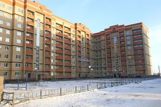 Капитал - Бердыбек Сапарбаев вручил ключи участникам программы Нурлы жер