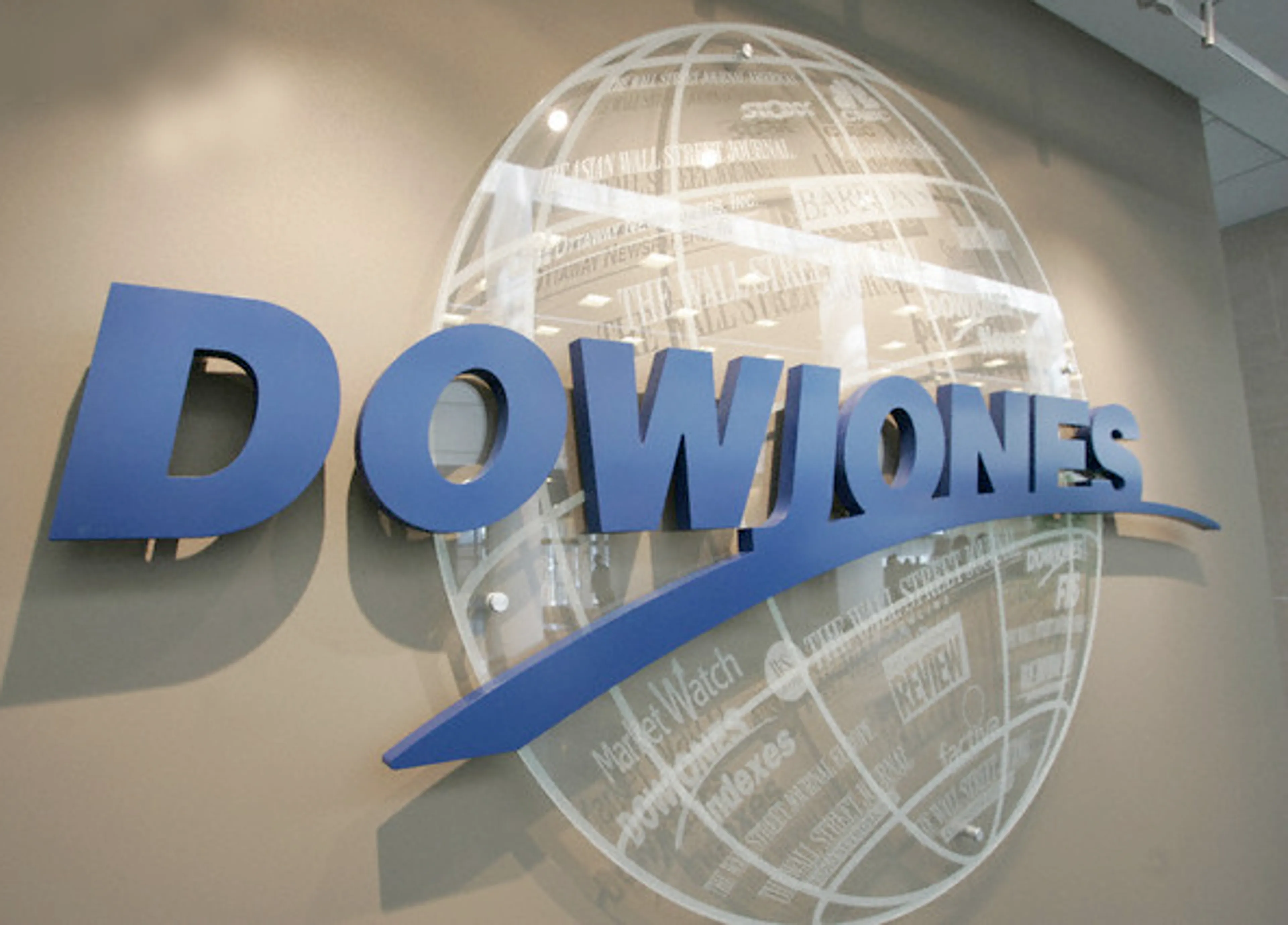 Капитал - Индекс Dow Jones поставил второй рекорд подряд