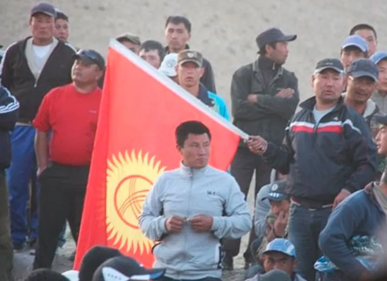 Капитал - На севере Кыргызстана введено чрезвычайное положение