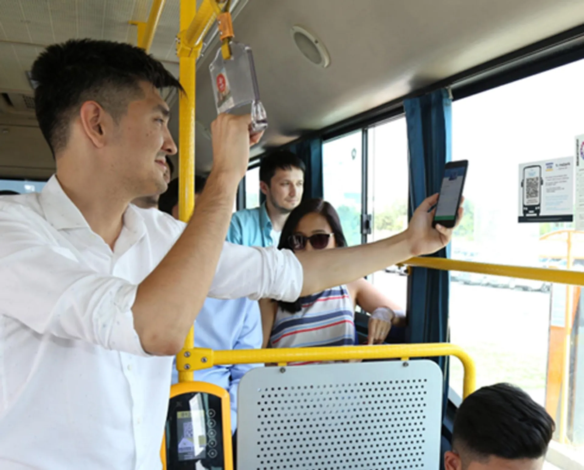 Капитал - Оплатить за проезд в столичных автобусах можно с помощью QR-кода и Homebank Scan&Pay