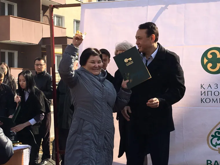 Капитал - Учителя, врачи и военные получили арендное жилье