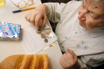 В РК определили черту бедности