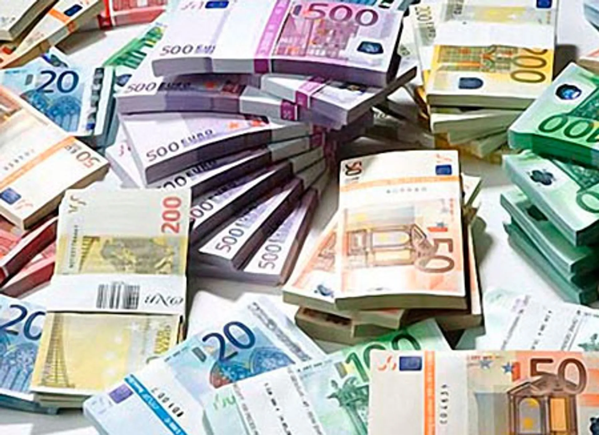 Капитал - Кипр получил транш в 2 млд. евро