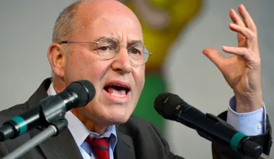 Немецкий политик назвал санкции Запада против РФ ложным путем