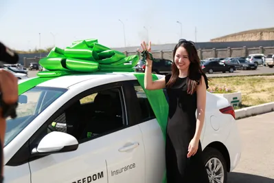 Жительница Уральска купила полис и выиграла автомобиль