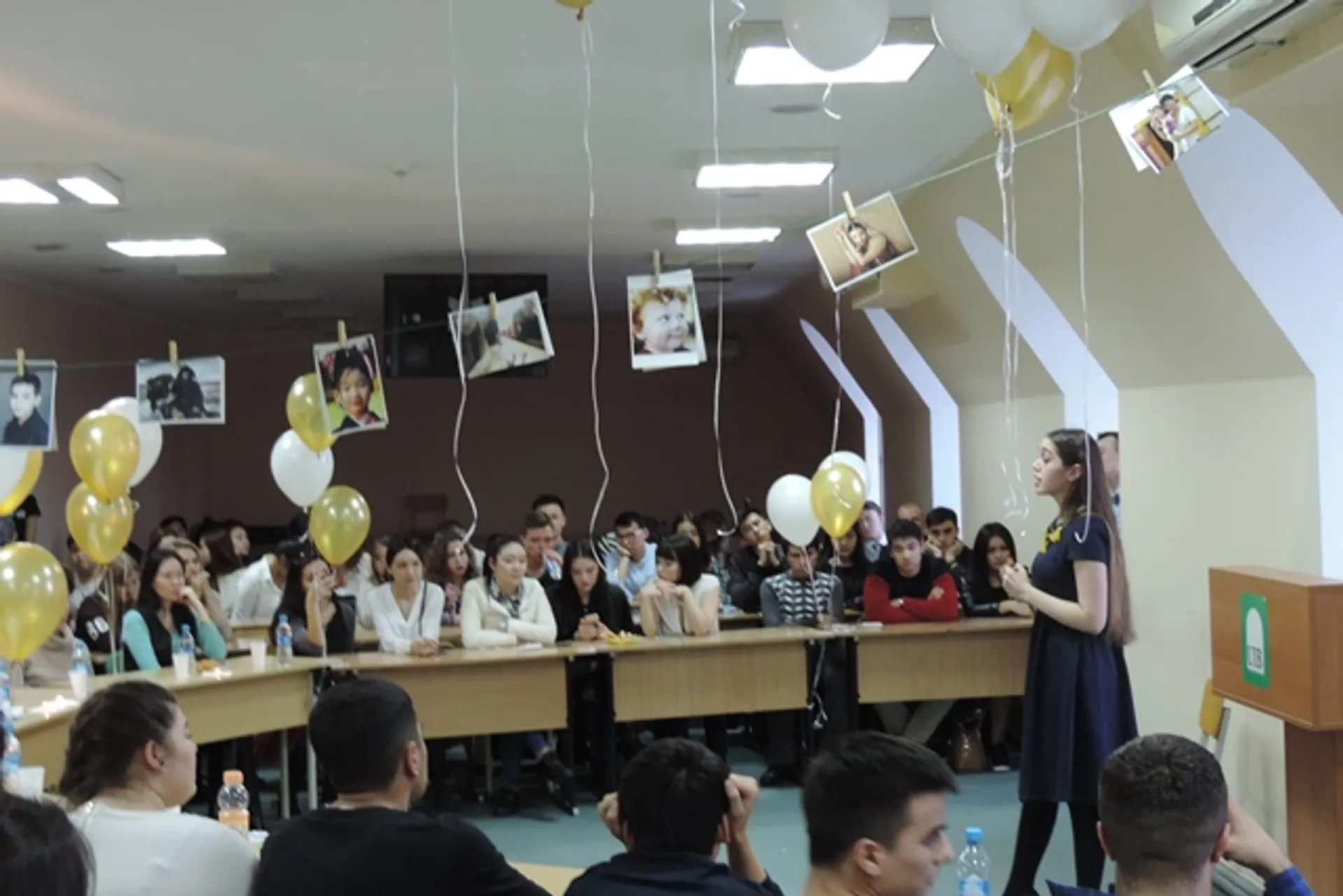 Капитал - В Алматы прошел первый Международный поэтический вечер