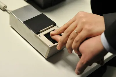 Президент подписал закон об обязательной дактилоскопии