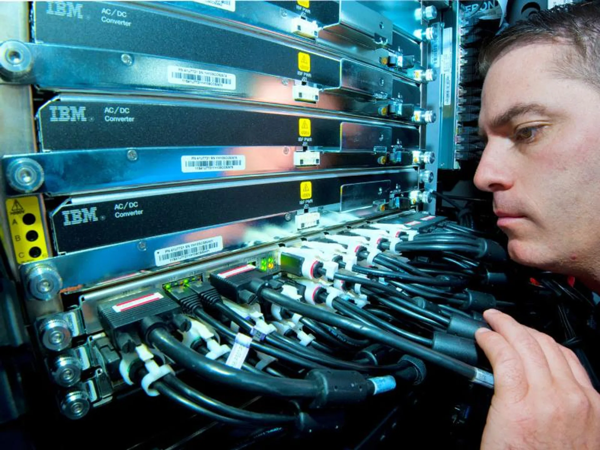 Капитал - IBM сократит 25% работников в серверном бизнесе