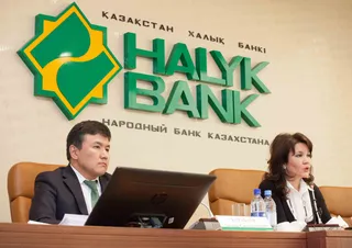 Капитал - Клиенты Народного банка переводят вклады в валюту