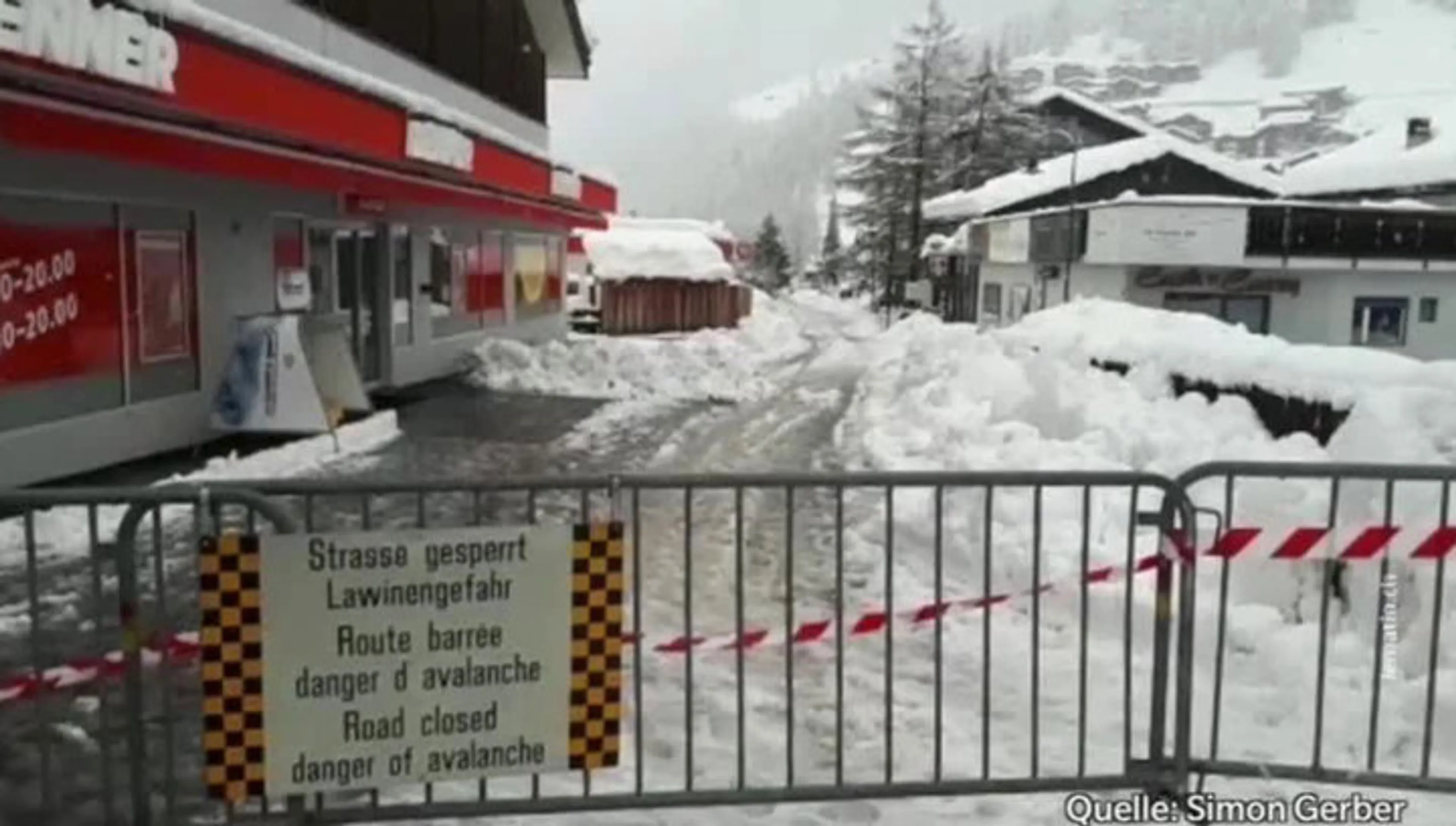 Капитал - В горах Швейцарии из-за снегопада застряли тысячи туристов