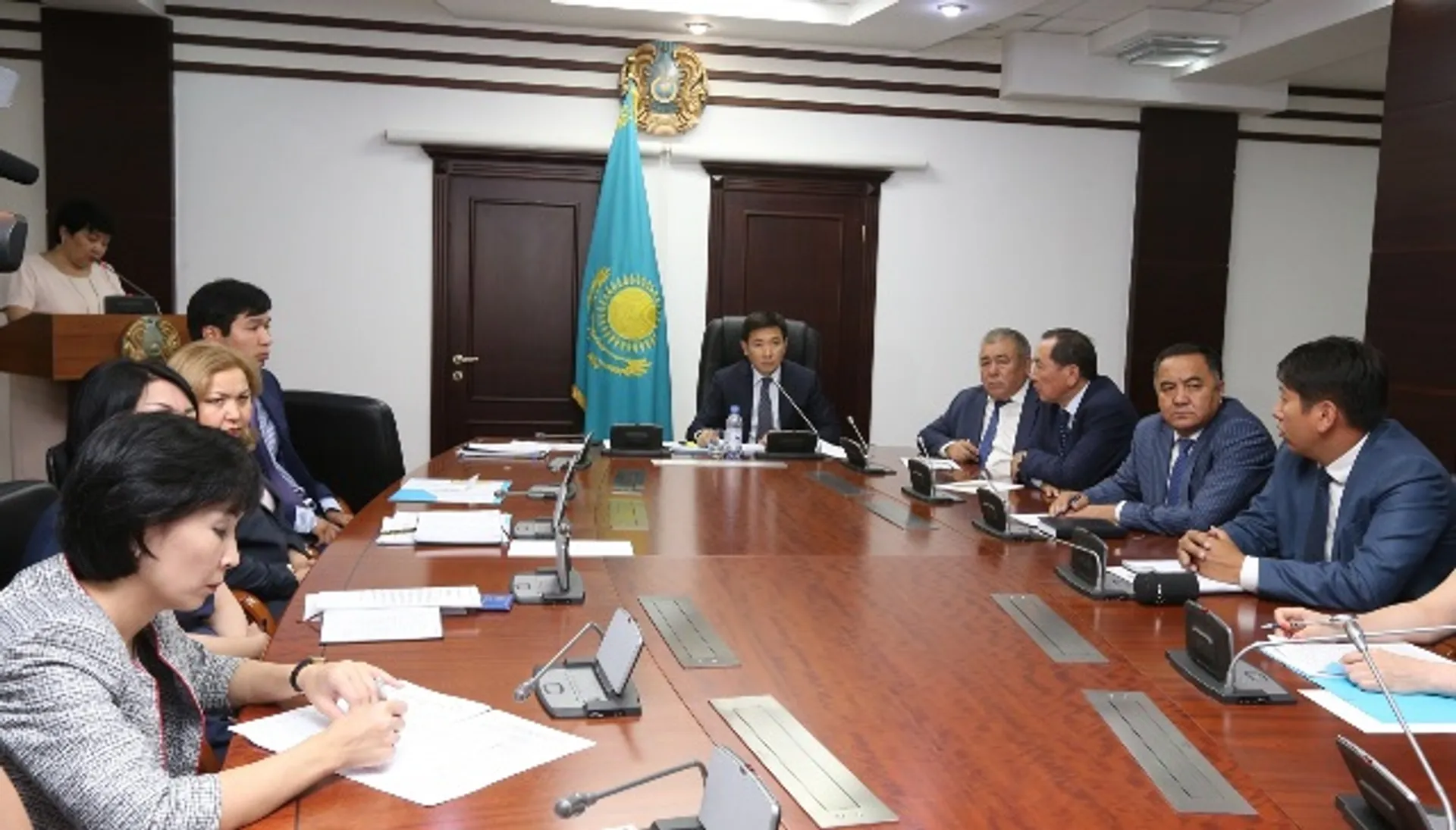 Капитал - В акимате Алматинской области обсудили вопросы оказания помощи инвалидам
