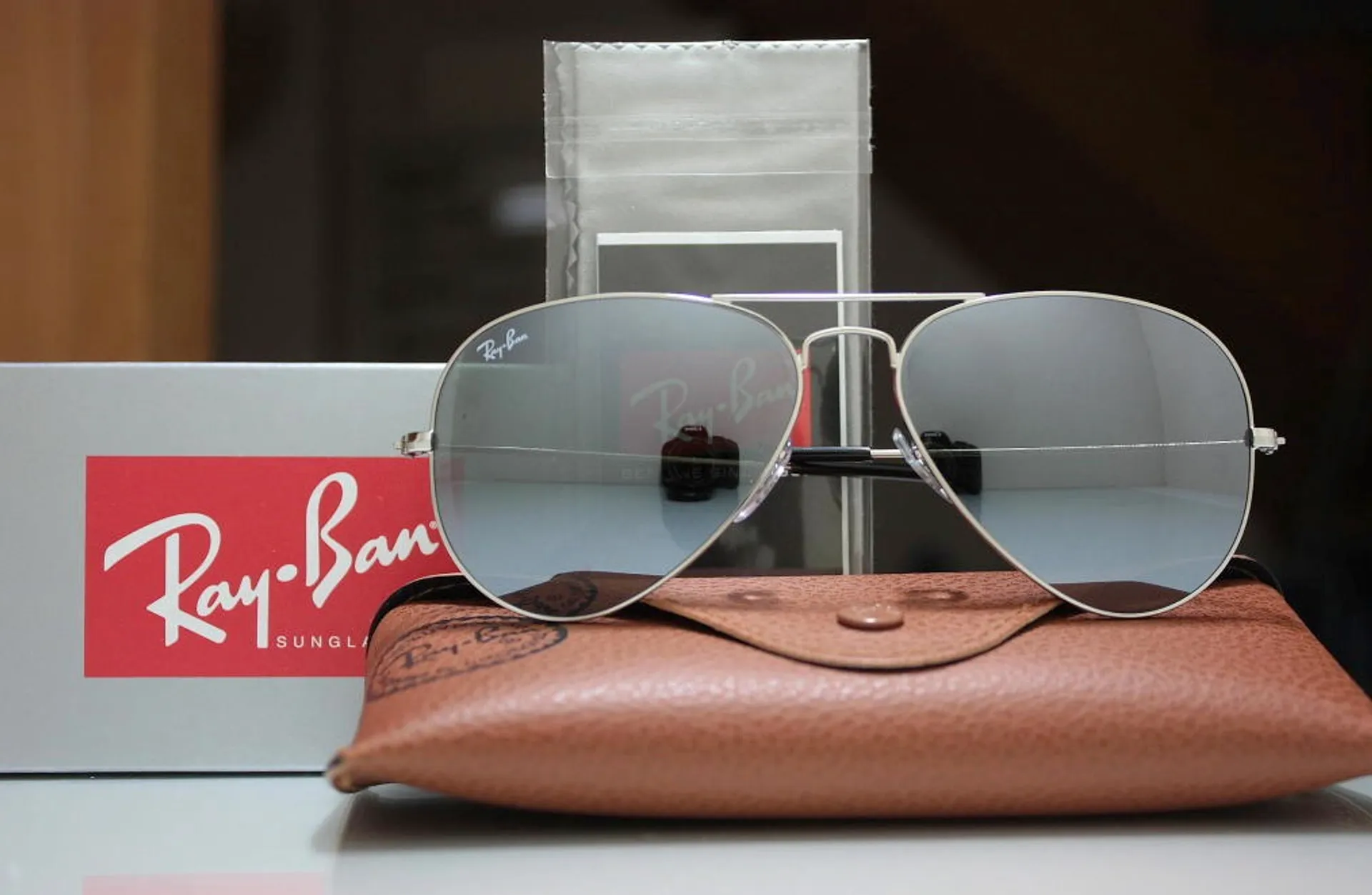 Капитал - Google заинтересовалась партнерством с владельцем бренда Ray-Ban