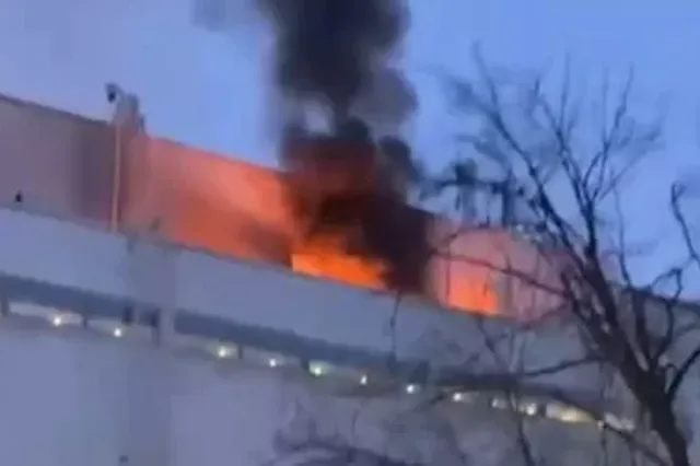 На фото кадр из видео
