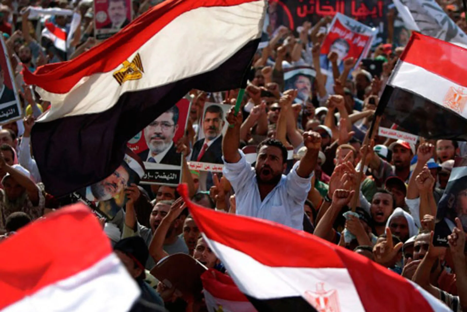 Капитал - Исламисты посоветовали туристам покинуть Египет до 20 февраля