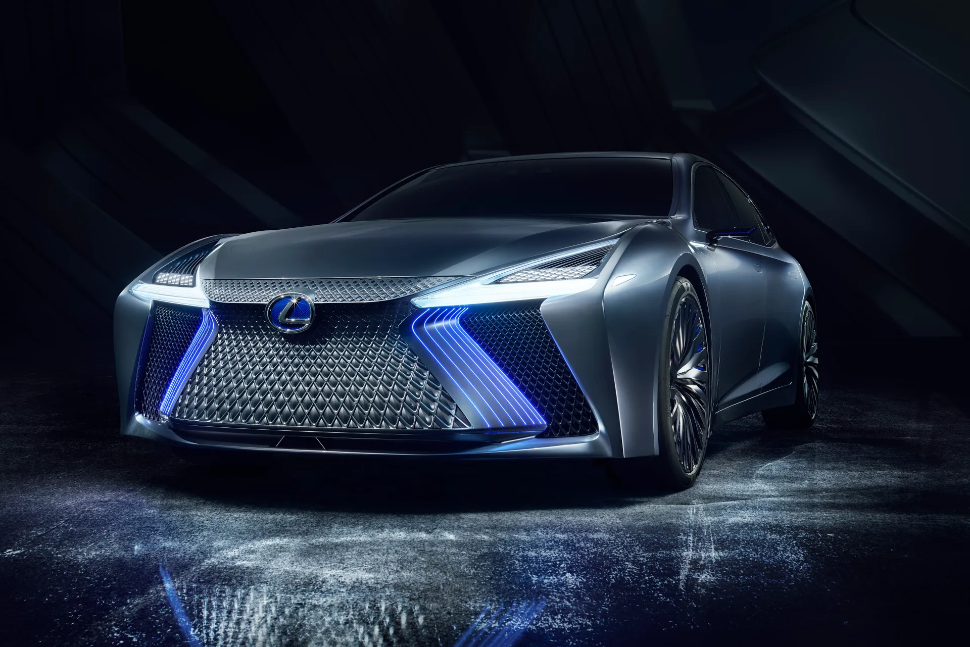 Капитал - Lexus LS+ Concept — привет из будущего