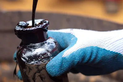 Цена Brent снизилась до $56 долларов за баррель