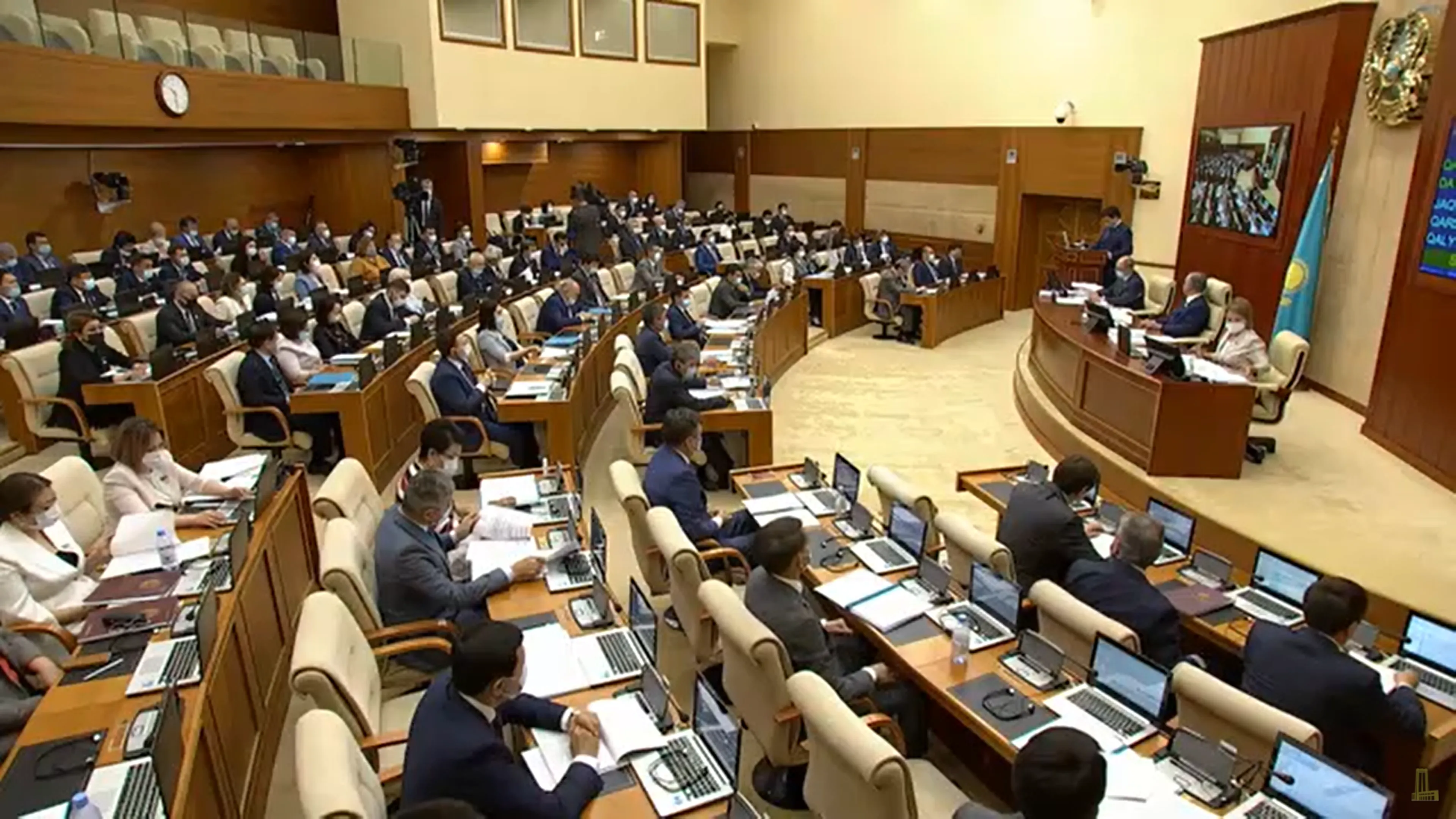 Капитал - Правительство передаст министерствам часть полномочий