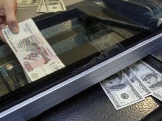 Капитал - В Казахстане на 36% вырос спрос на российский рубль