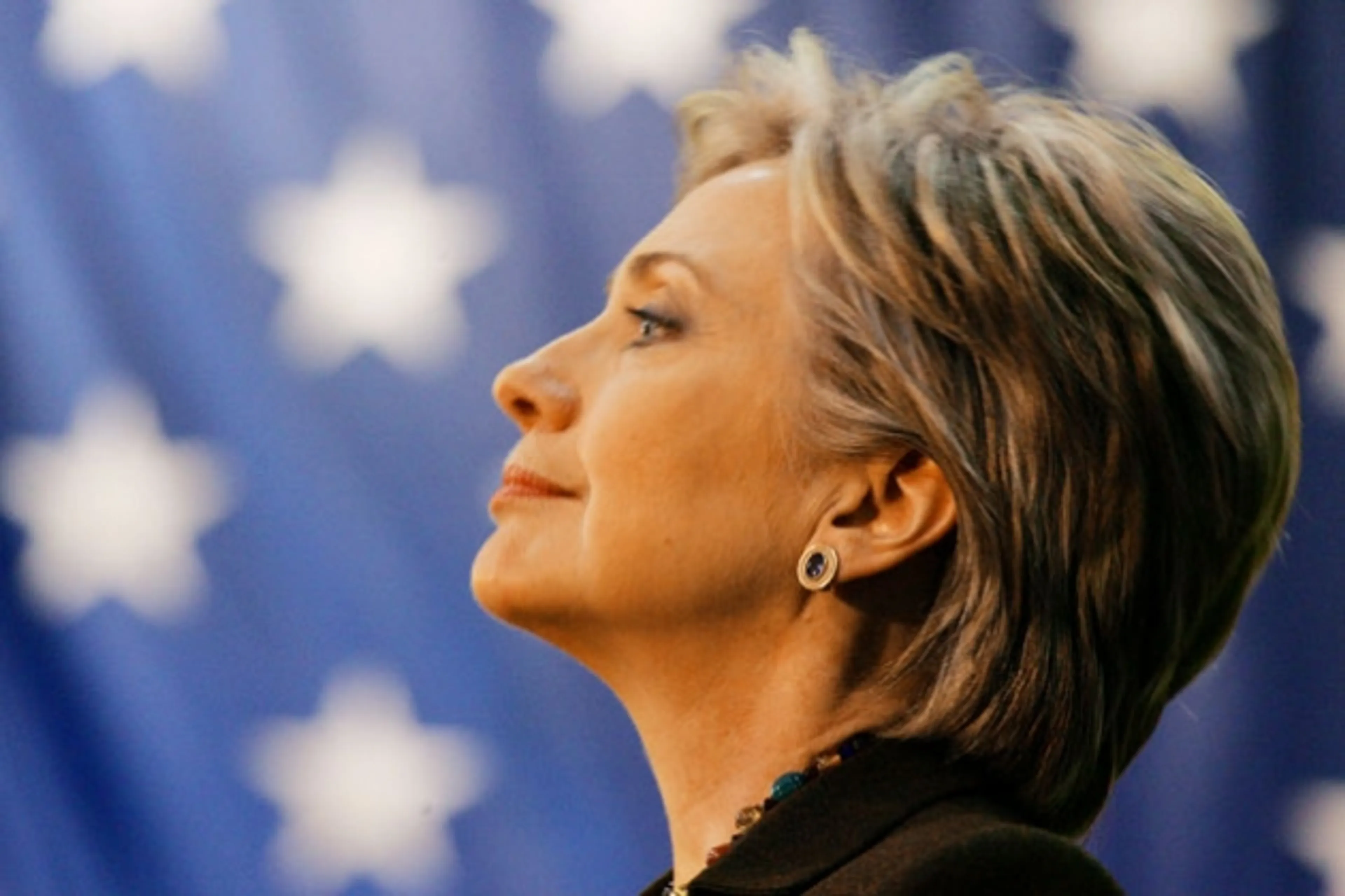 Капитал - Хиллари Клинтон официально стала кандидатом в президенты США