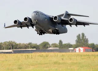 Капитал - США и Кыргызстан обсудят проект гражданского хаба в Манасе