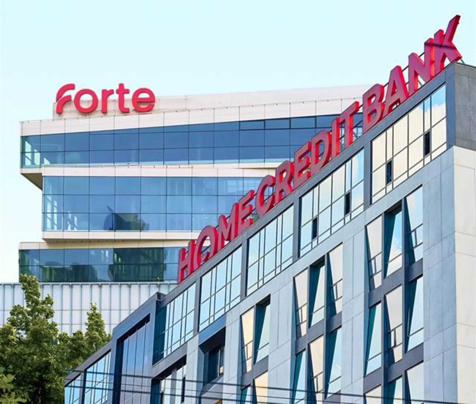 Капитал - Клиенты Home Credit Bank смогут пользоваться банкоматами ForteBank