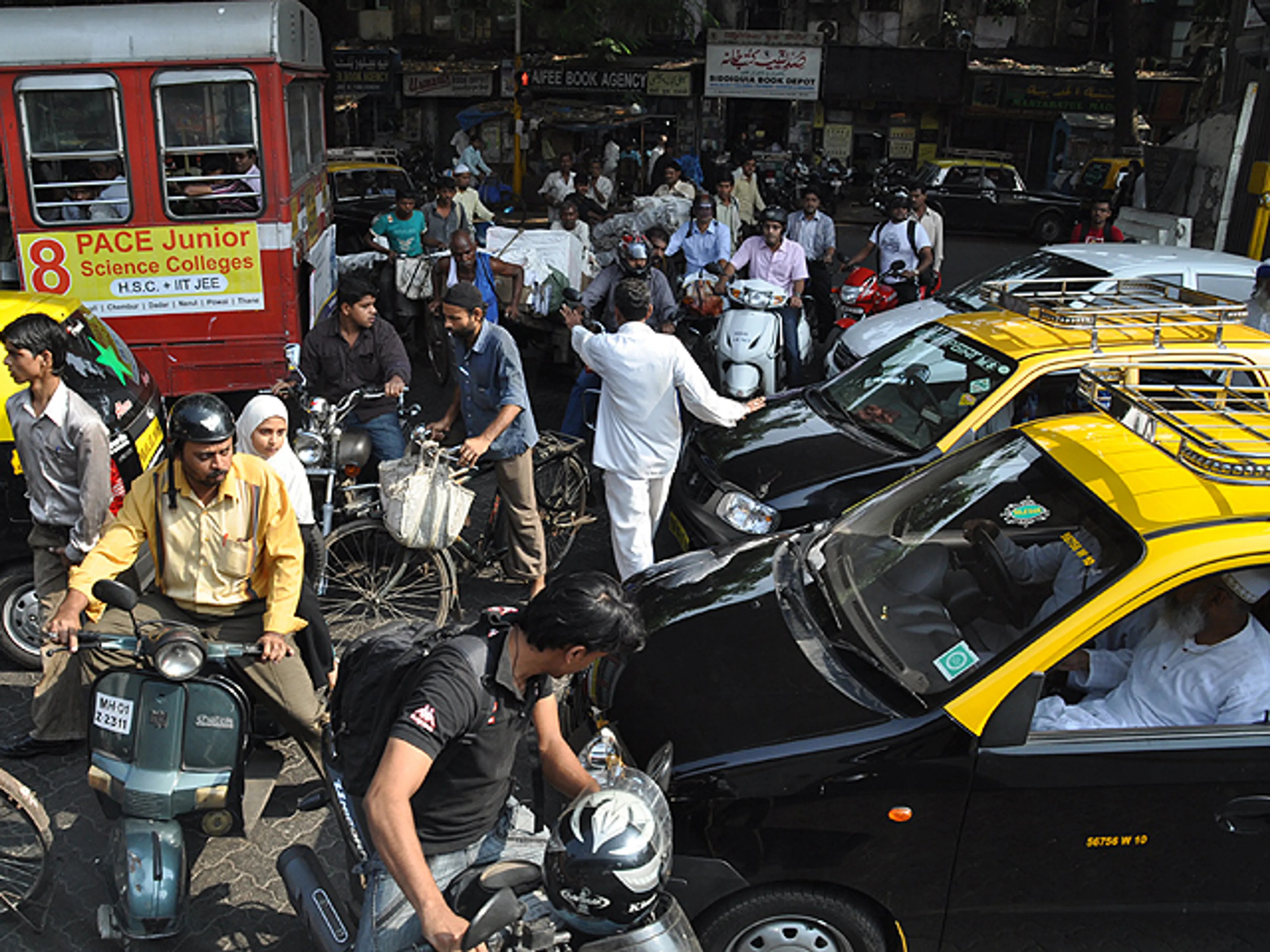 Капитал - В Индии намерены бороться с любителями громких клаксонов