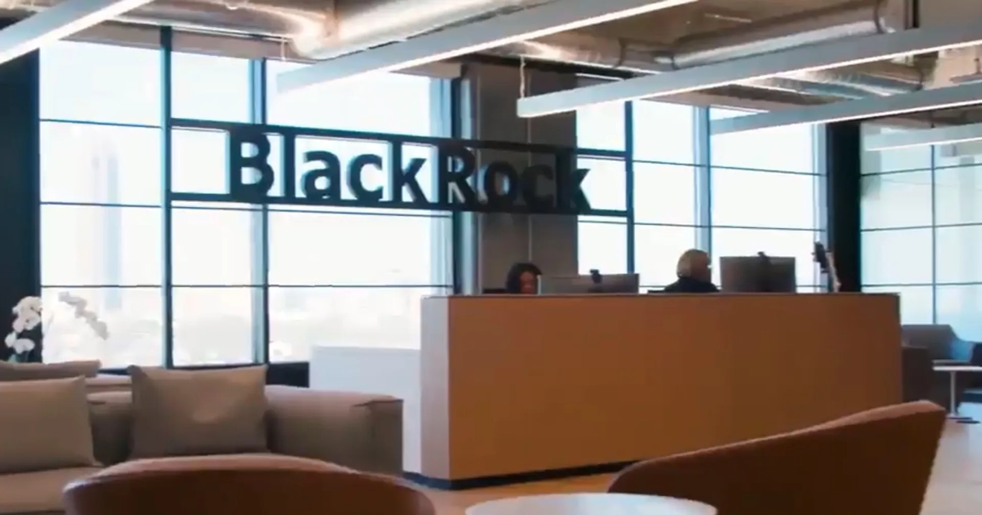 Капитал - Крупнейший инвестхолдинг фиксирует рекордный приток капитала