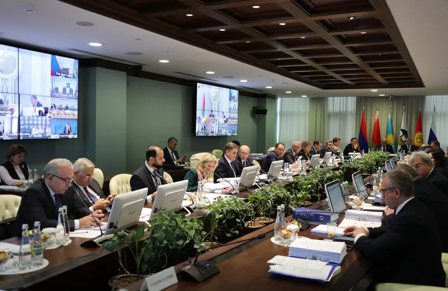 Капитал - ЕЭК продлила лимит беспошлинного ввоза товаров в 1000 евро