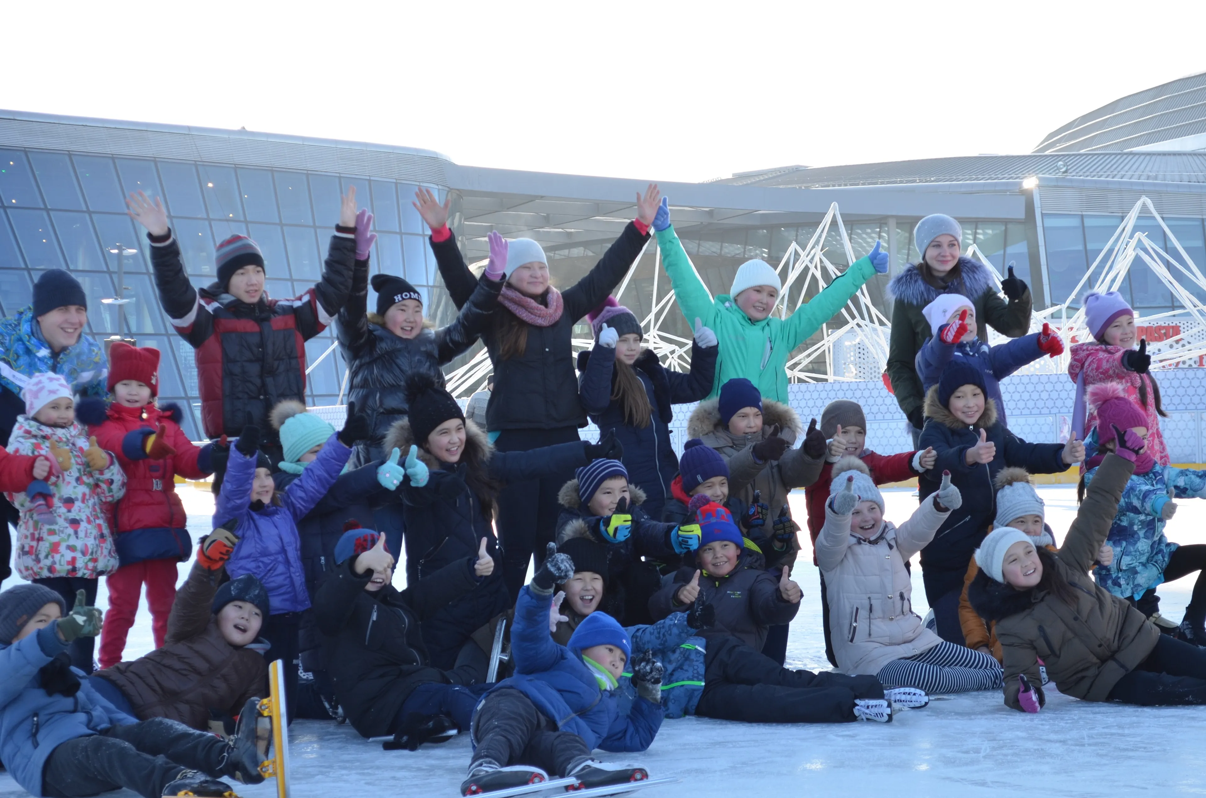 Капитал - На территории ЭКСПО открыт уникальный ледовый каток