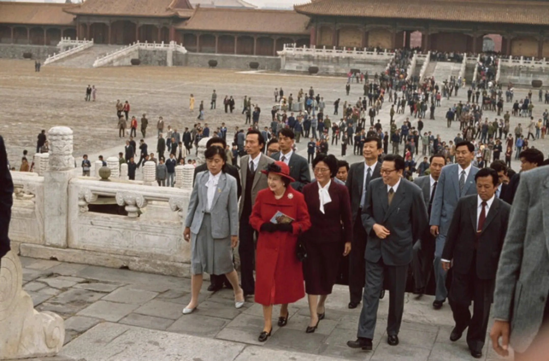 Приезд делегации из Японии в Китай, в состав которой входил Ямамото