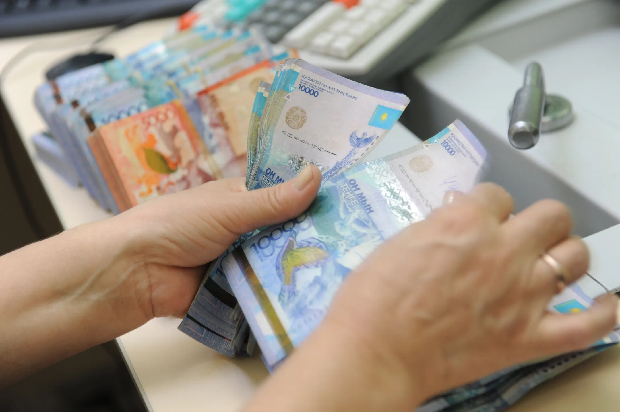 Государство на 13% увеличит расходы на стипендии - Image Kapital.kz