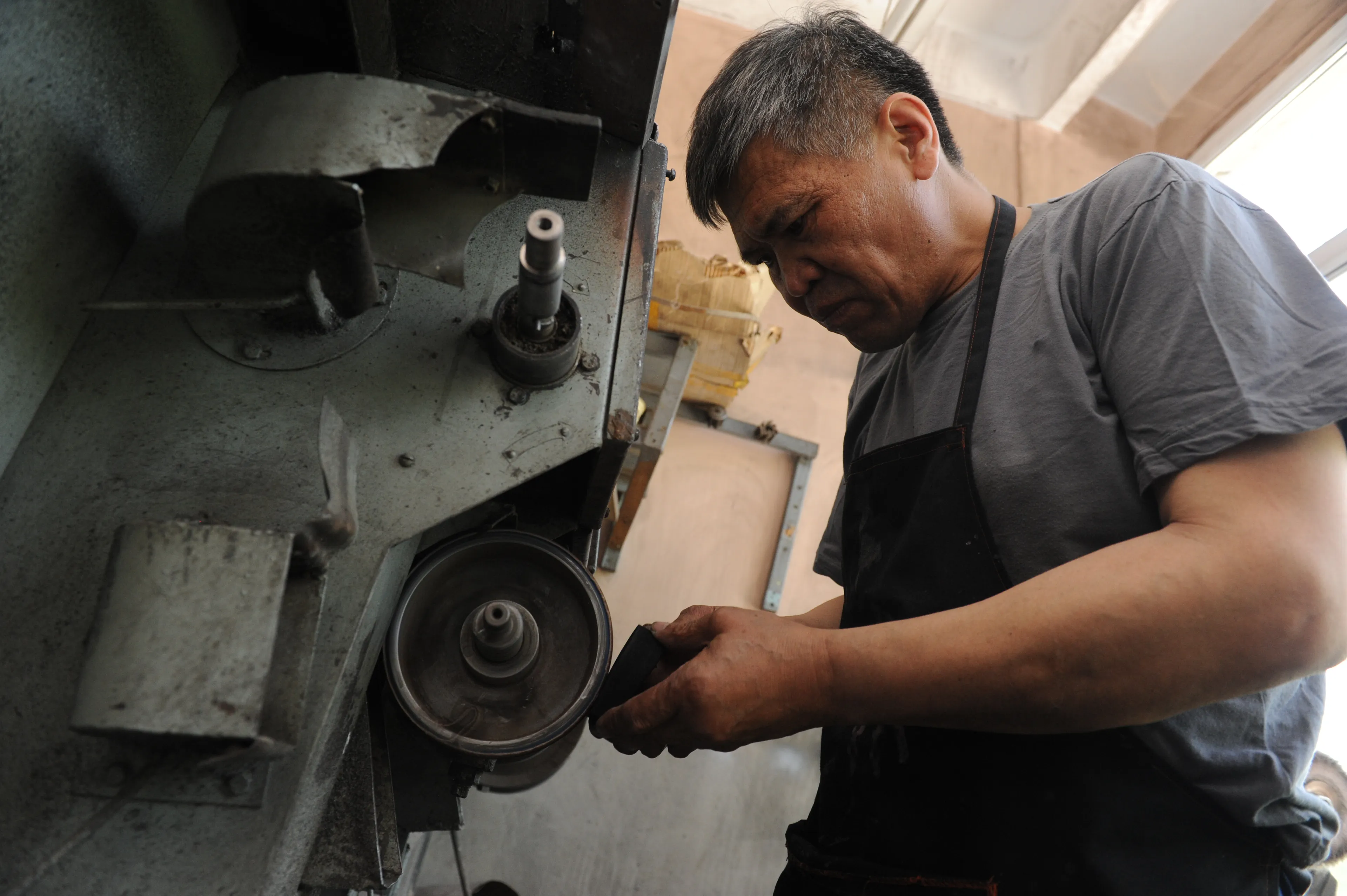 Капитал - Депутаты раскритиковали программу занятости населения