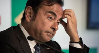 Капитал - Экс-главу Nissan Карлоса Гона отпустили под залог