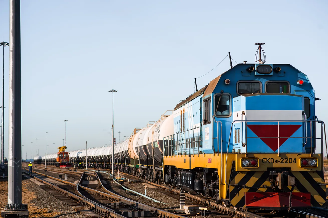 PTC Operator увеличивает объёмы перевозки светлых нефтепродуктов - фото kapital.kz