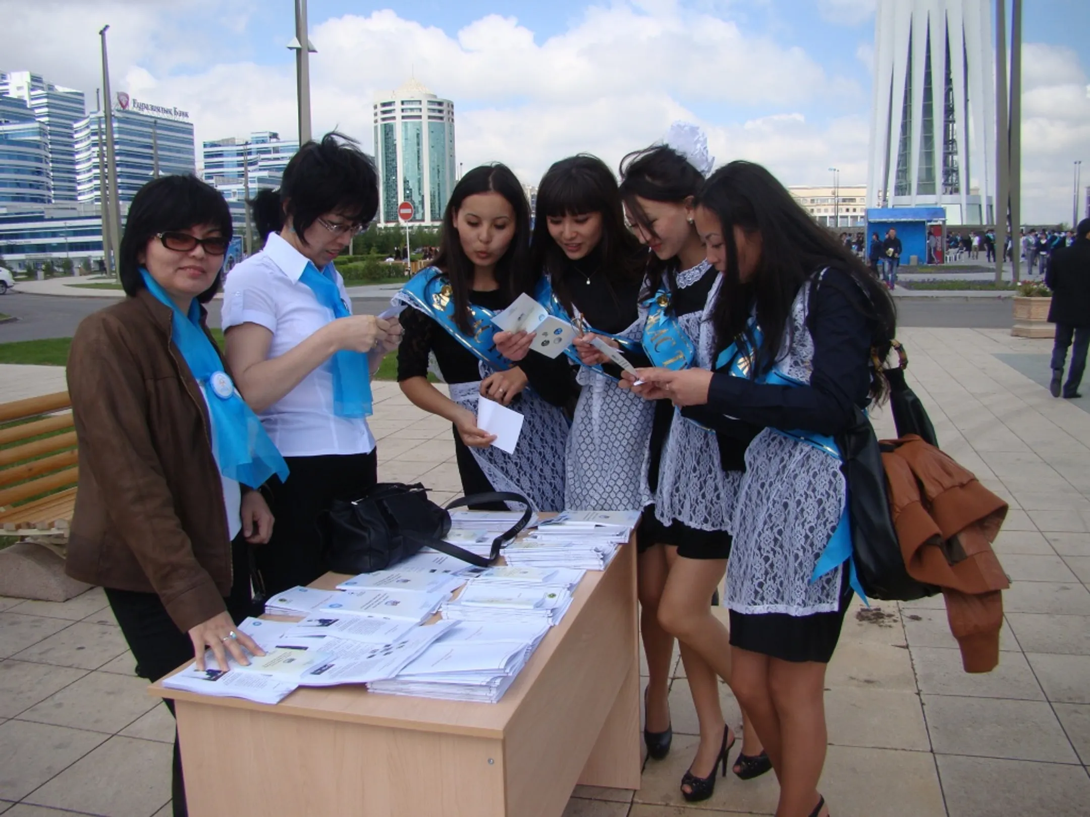 Свыше 4 тысяч выпускников претендуют на Алтын белгі - Image Kapital.kz