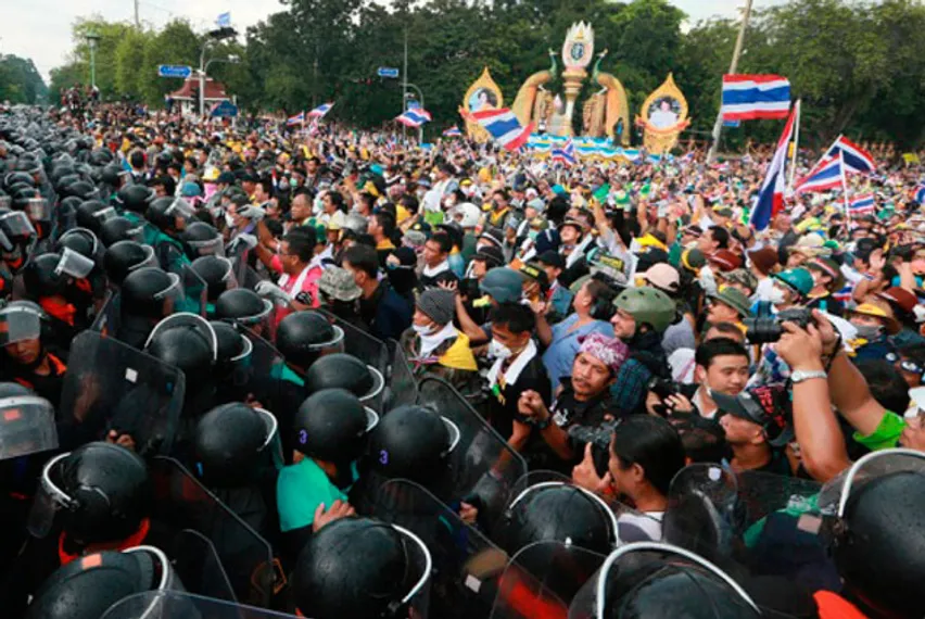 Капитал - В Таиланде ввели чрезвычайное положение