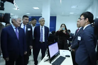 Капитал - Бердибек Сапарбаев посетил ряд соцобъектов в Жанаозене