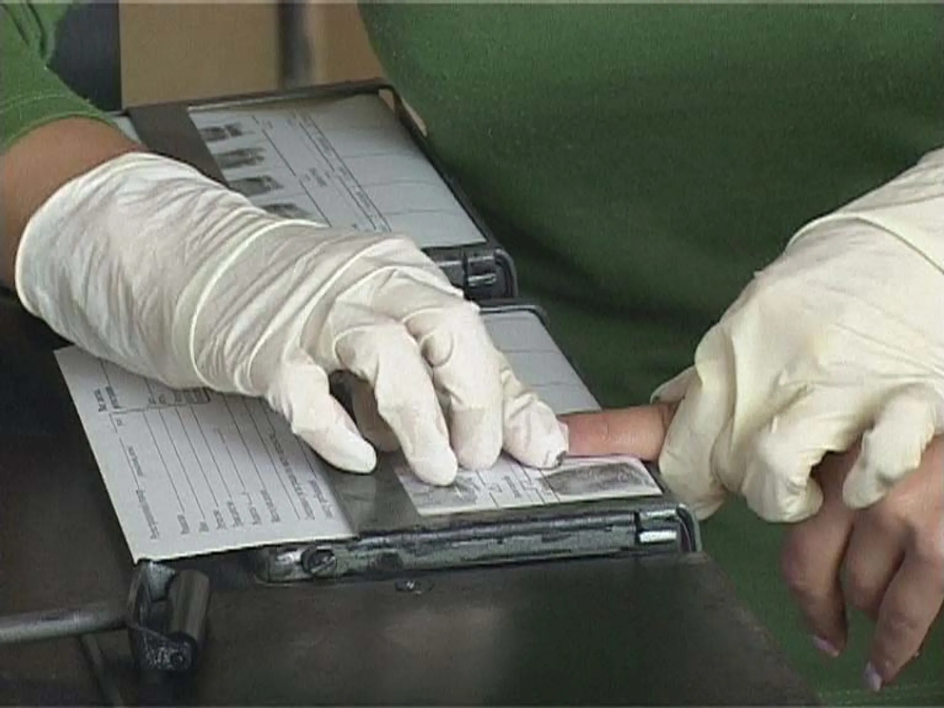 Капитал - Закон об обязательной дактилоскопии приняли в мажилисе