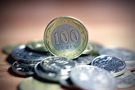 Капитал - Дневные торги: 376,40 тенге за доллар