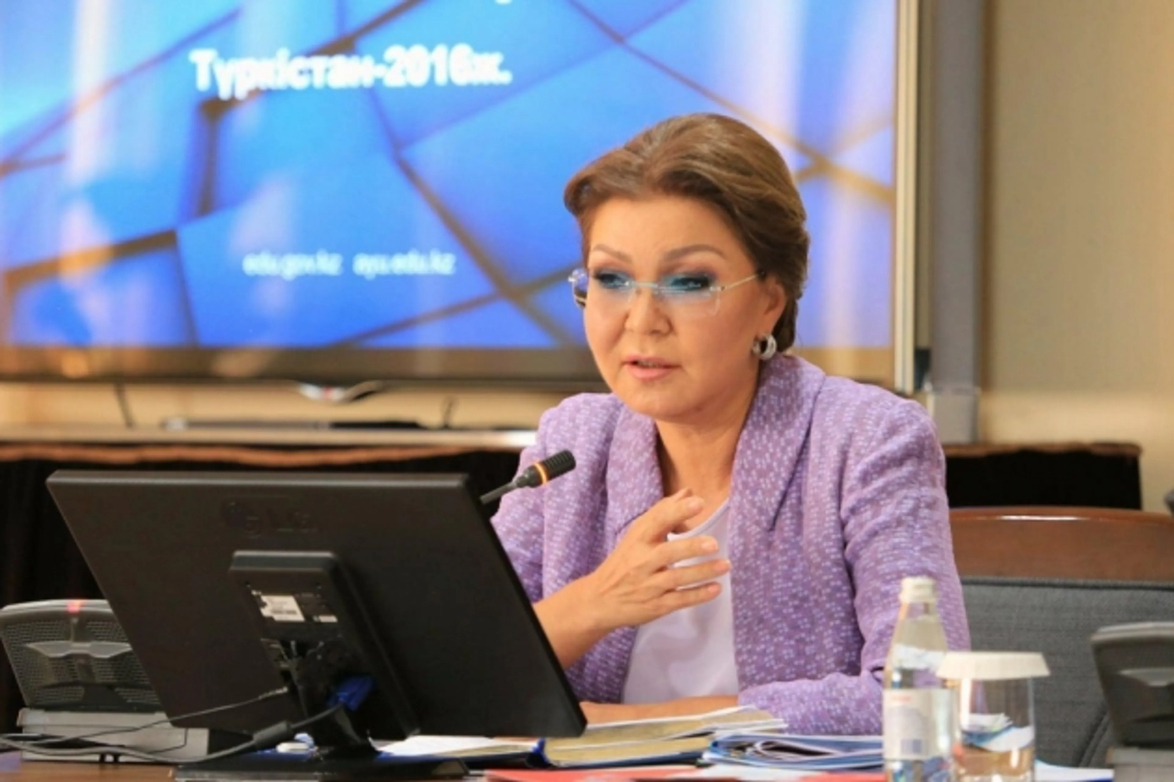 Капитал - Дарига Назарбаева переизбрана спикером сената Парламента