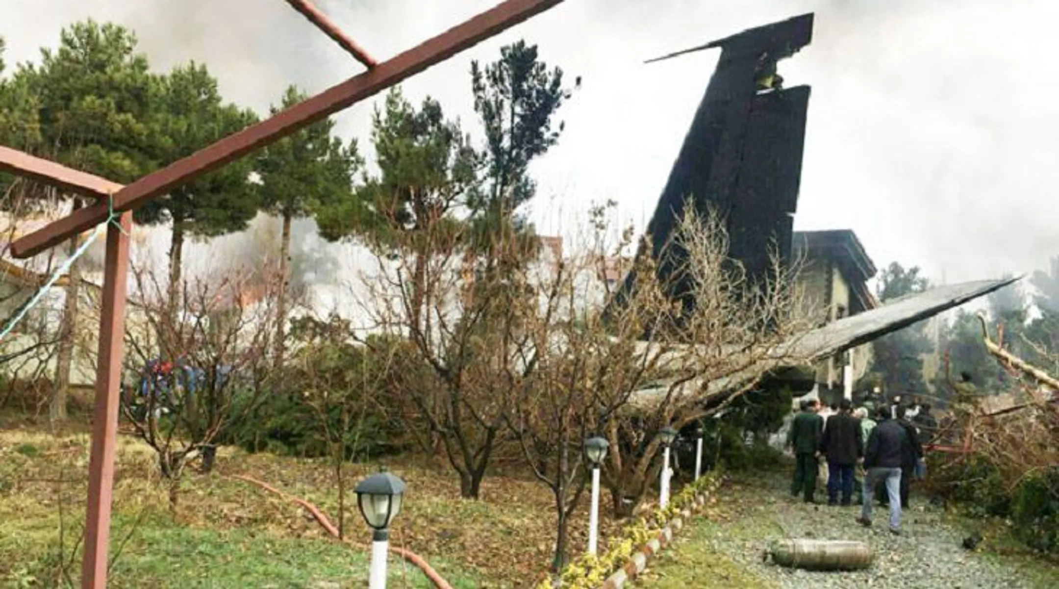 При крушении военного Boeing в Иране выжил один человек - Image Kapital.kz