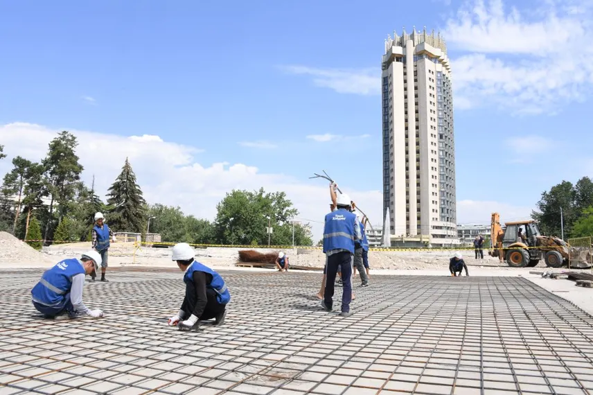 Капитал - Аким Алматы поручил ускорить реконструкцию инженерных сетей