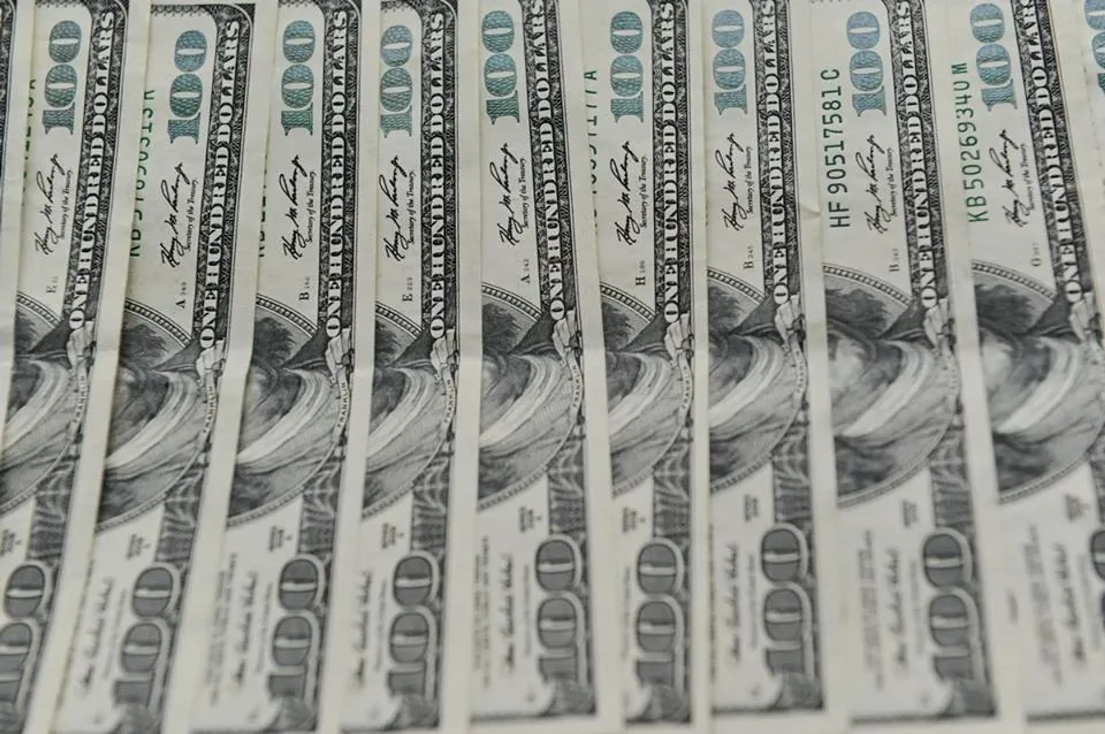 Капитал - В США сравнили доходы CEO крупнейших компаний и их сотрудников