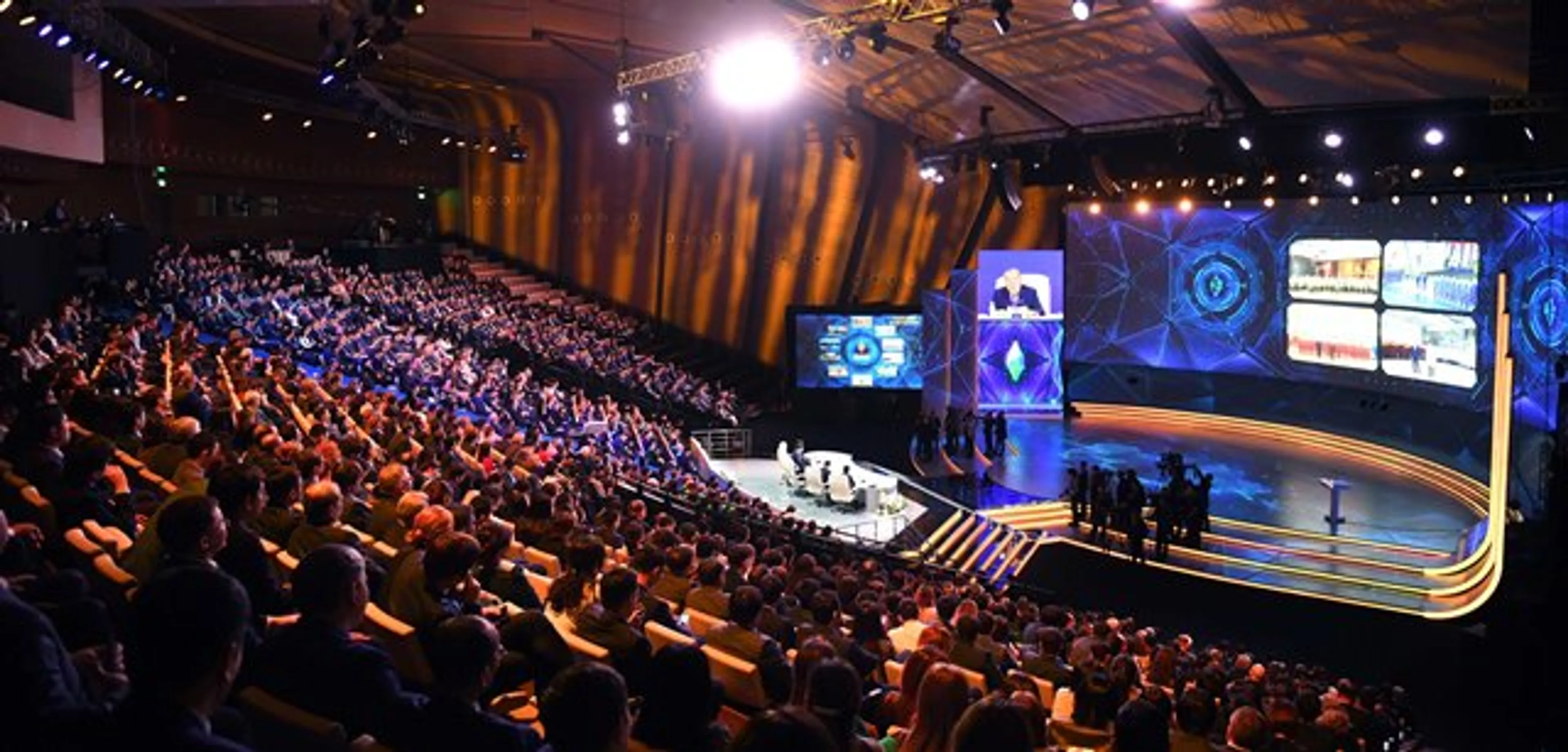 Капитал - В Астане наградили победителей конкурса Алтын сапа